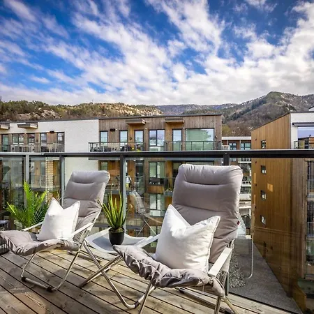 New Penthouse Apartment With Sea View In Bergen Centrum Exterior photo