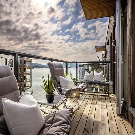 New Penthouse Apartment With Sea View In Bergen Centrum Exterior photo